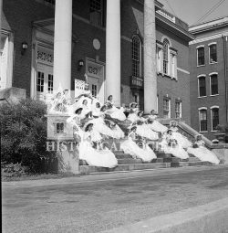 1577-FURMAN-UNIVERSITY-WOMENS-COLLEGE-MAY-DAY-5-2-1959a