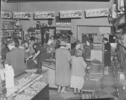 e49-5-of-7-paynes-for-music-store-going-out-of-business-sale-1951-54